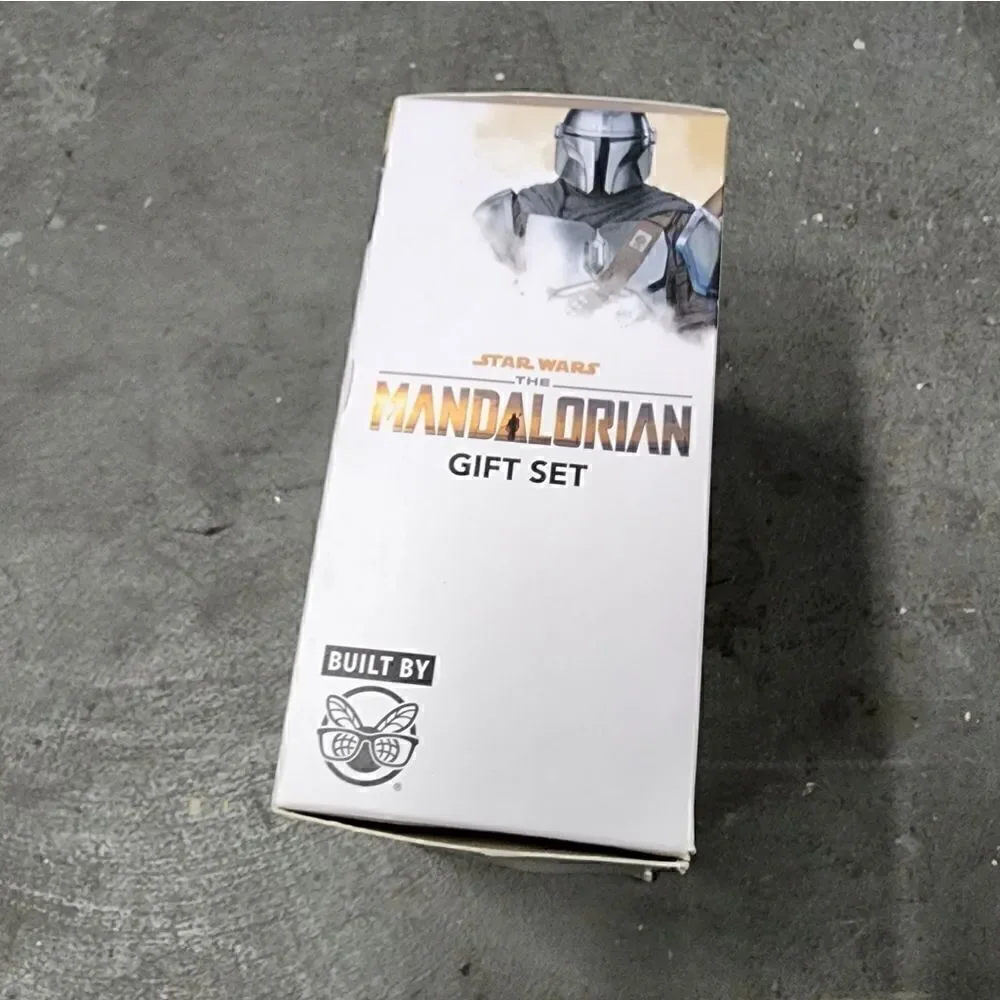 Star Wars the mandalorian gift set